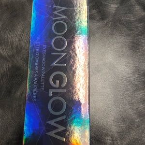 NWT Icing Moon Glow Eyeshadow